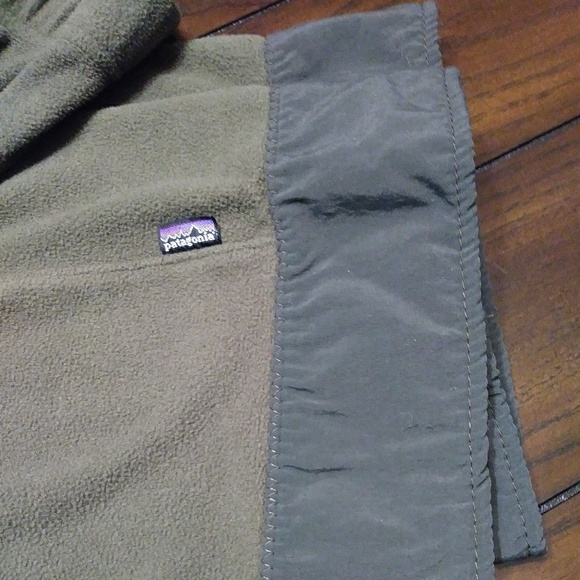 PATAGONIA GREEN FLEECE 2 PIECE OUTFIT WOMENS XS - Picture 6 of 6